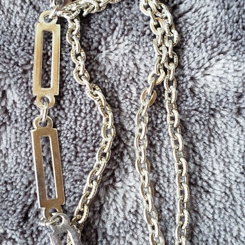 Pretty Silvertone Vintage Necklace 26" - Picture 5 of 7